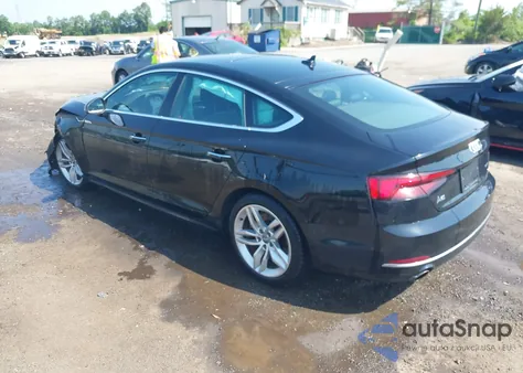 2019 Audi A5 45 Premium z USA, uszkodzony, nr VIN WAUANCF58KA056062